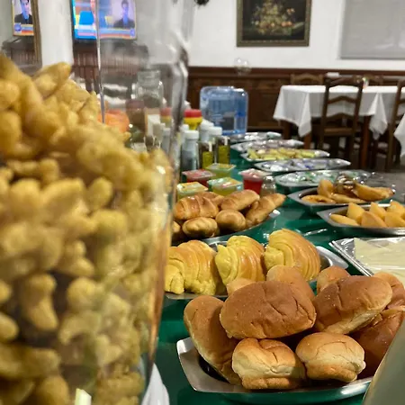 Bed and Breakfast Alojamento Thermal Romano 3*